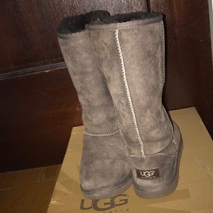 Kids tall Uggs. Make an offer!